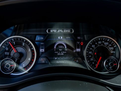 Used 2021 RAM 2500 Laramie AWD/4WD image 19