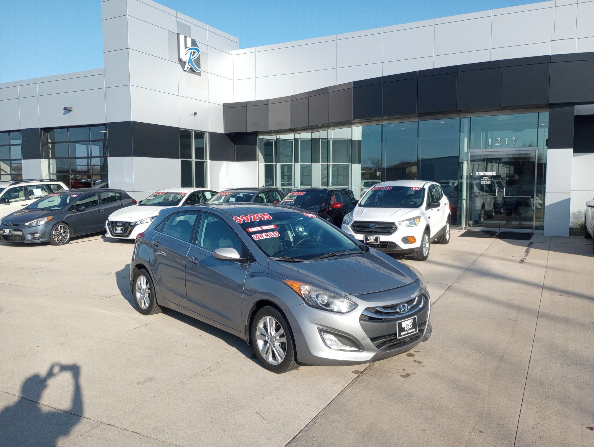 Used 2014 Hyundai Elantra GT FWD image 1
