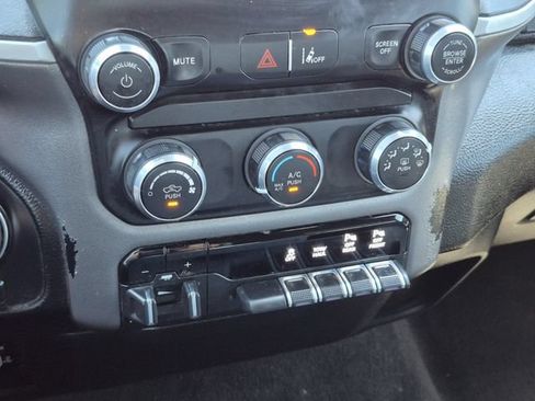 Used 2022 RAM 1500 Big Horn AWD/4WD image 15