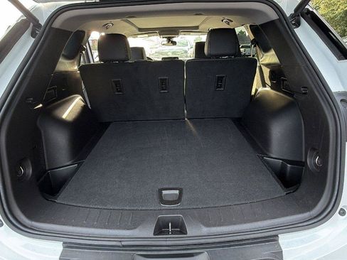 Used 2024 Chevrolet Blazer LT FWD image 14