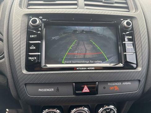Used 2018 Mitsubishi Outlander Sport ES FWD image 31