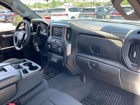 Used 2020 Chevrolet Silverado 1500 Custom w/ Custom Convenience Package AWD/4WD image 13