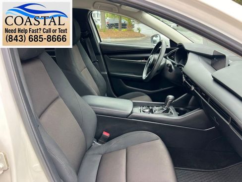 Used 2022 MAZDA MAZDA3 s FWD image 18