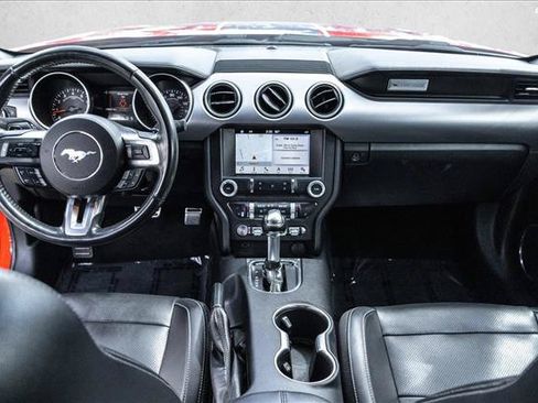 Used 2018 Ford Mustang GT Premium RWD image 18