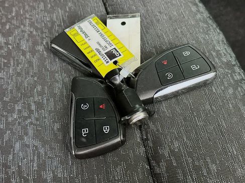 Used 2024 Chevrolet Colorado ZR2 w/ Safety Package image 21