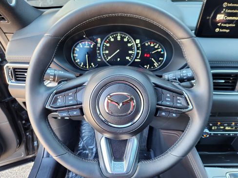Certified 2025 MAZDA CX-5 Signature image 9