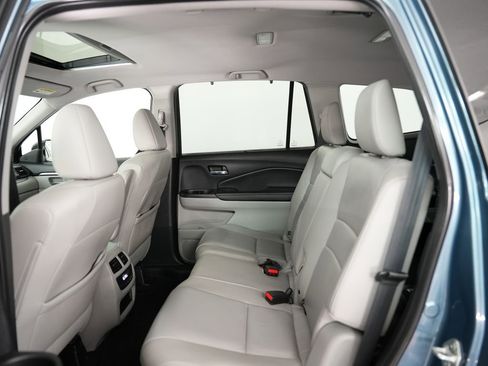 Used 2021 Honda Pilot Special Edition image 34