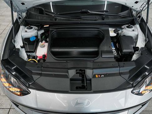 Used 2024 Hyundai Ioniq 6 Limited image 42