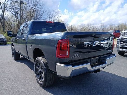 New 2026 RAM 2500 Big Horn AWD/4WD image 4