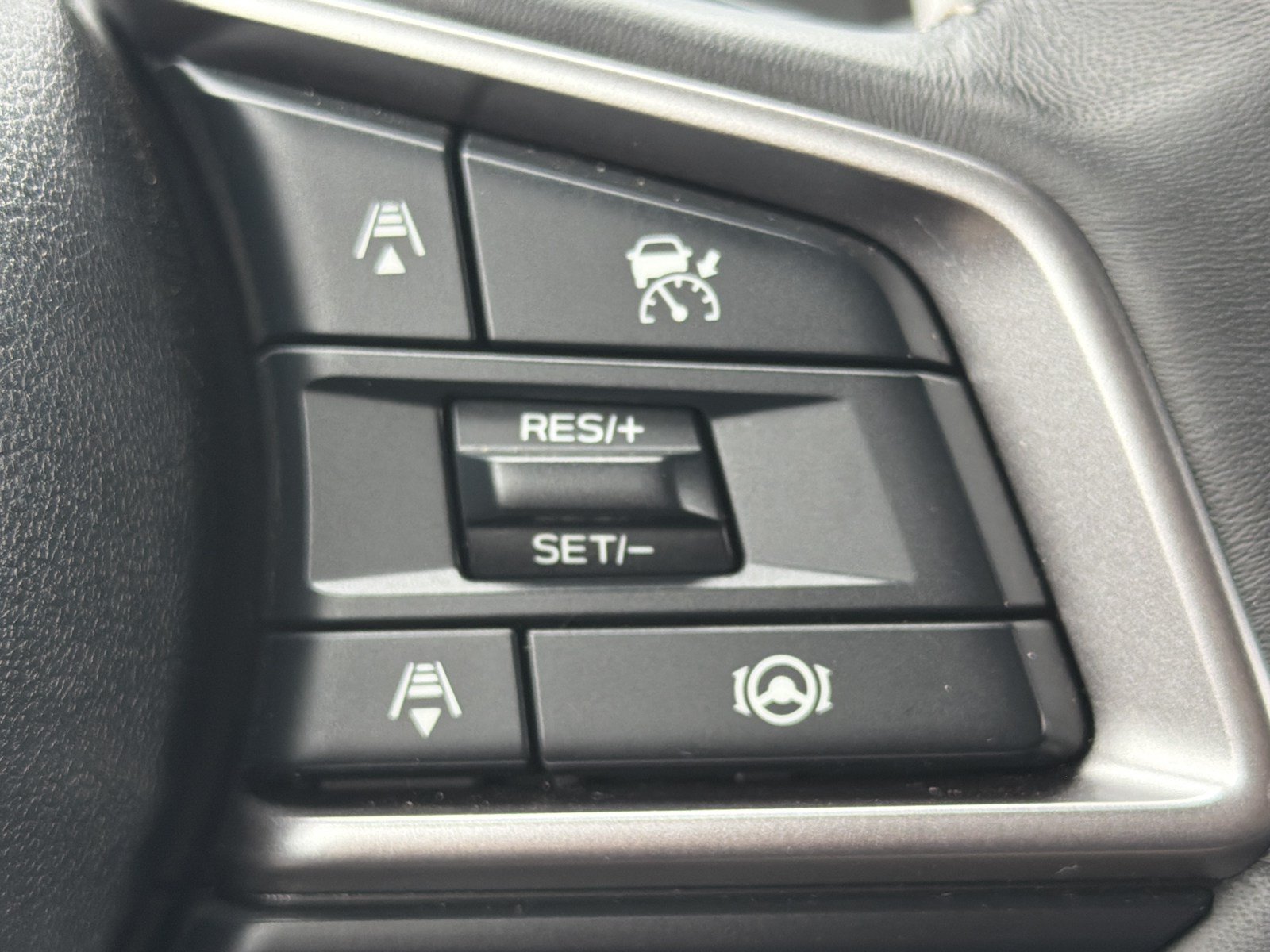 Certified 2025 Subaru Ascent Touring AWD/4WD image 29