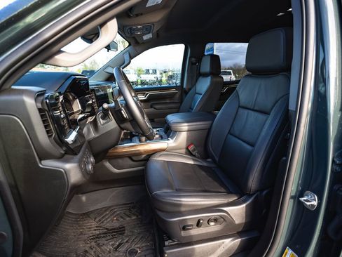 New 2025 Chevrolet Silverado 1500 LT w/ Z71 Off-Road Package image 23