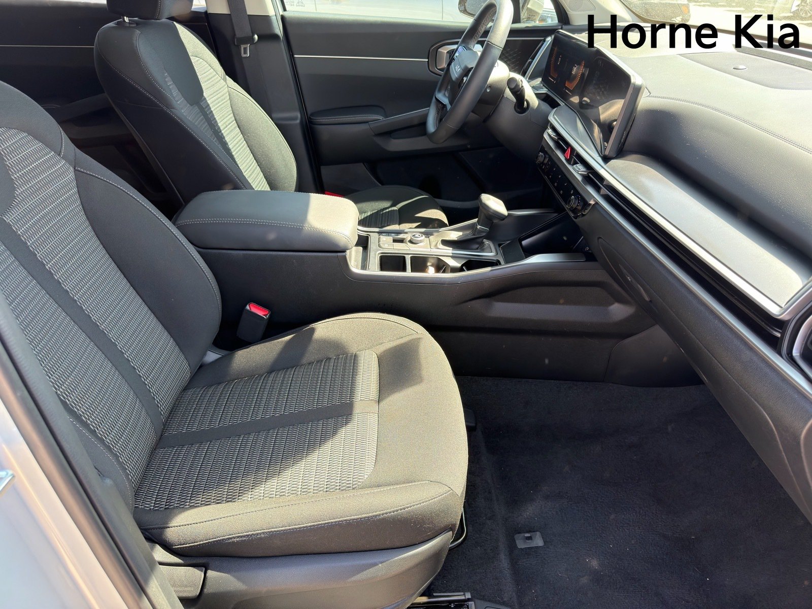 New 2026 Kia Sorento LX FWD image 24