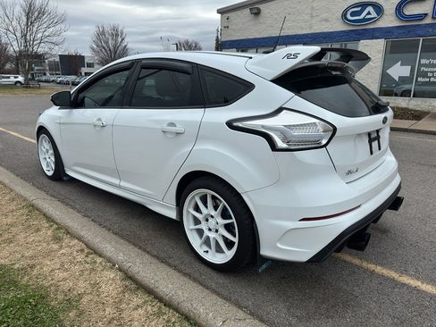 Used 2017 Ford Focus RS image 11