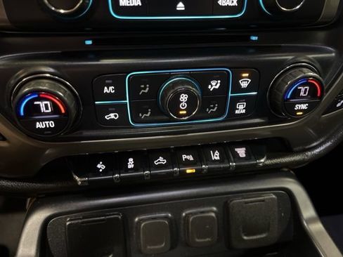 Used 2019 Chevrolet Silverado 2500 High Country w/ Duramax Plus Package image 36