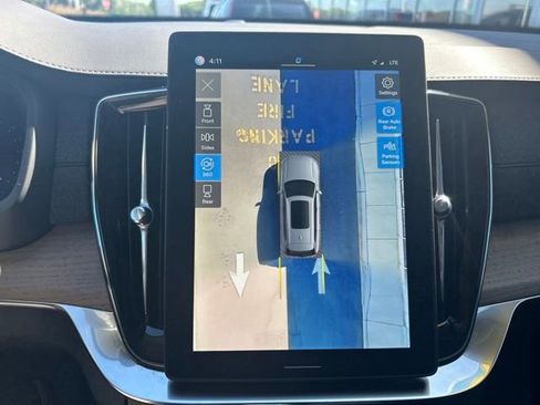 Certified 2025 Volvo XC90 B6 Plus AWD/4WD image 24