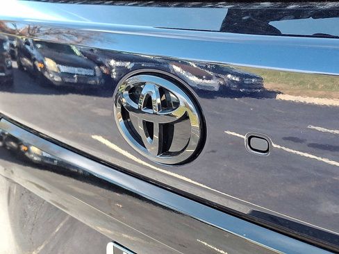 New 2026 Toyota Sequoia Platinum image 17