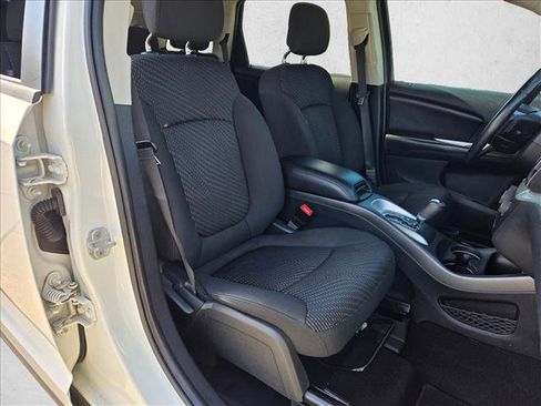 Used 2018 Dodge Journey SE w/ Popular Equipment Group image 23
