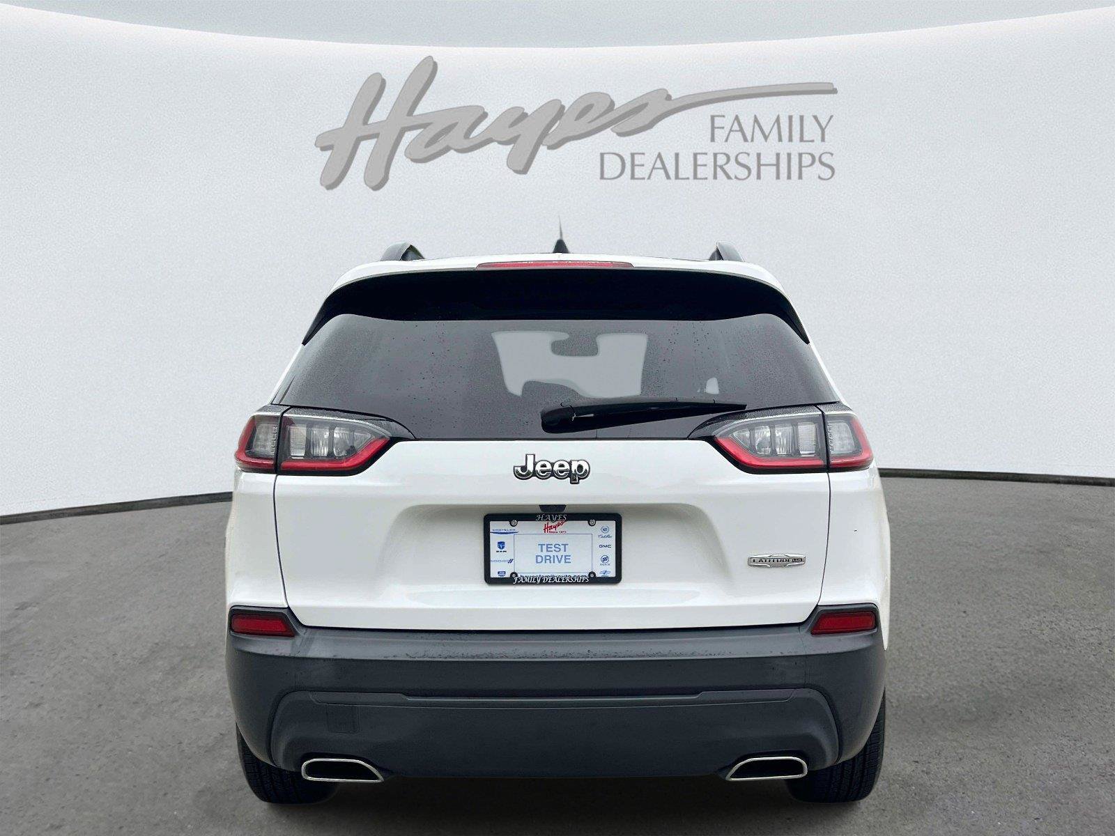 Used 2022 Jeep Cherokee Latitude Lux w/ Sun & Sound Group FWD image 4