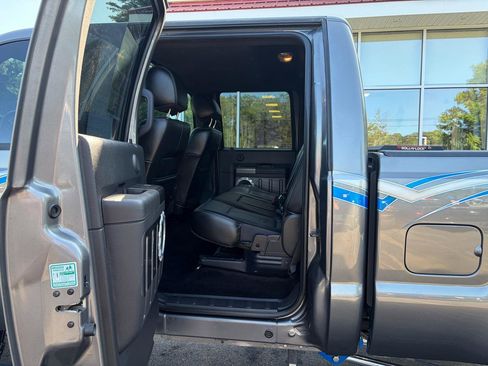 Used 2013 Ford F250 Lariat w/ Lariat Ultimate Pkg AWD/4WD image 38