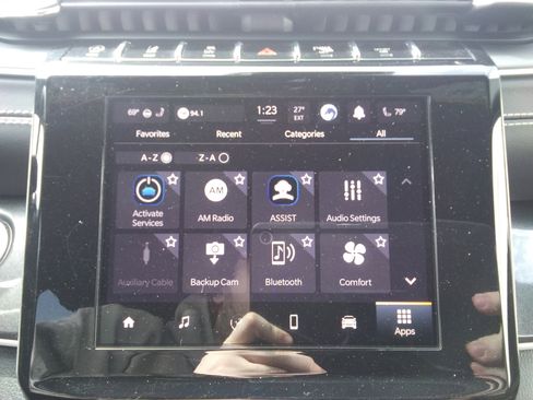 Used 2023 Jeep Grand Cherokee L Laredo image 27