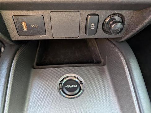 Used 2024 Mitsubishi Outlander Sport ES AWD/4WD image 30