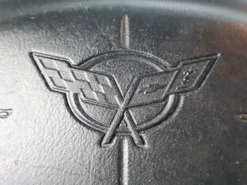 Used 1998 Chevrolet Corvette Coupe w/ Roof Pkg RWD image 30