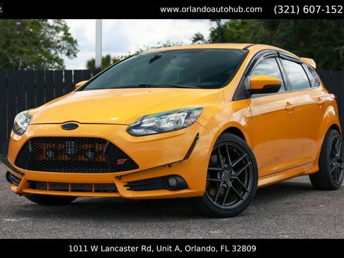 Used 2013 Ford Focus ST FWD image 1