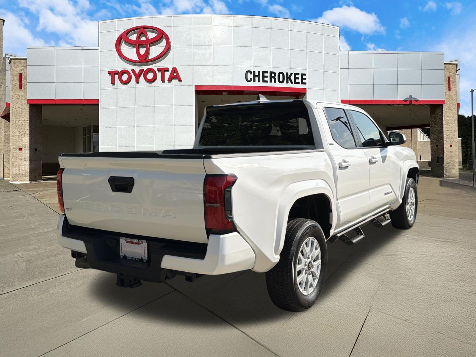 Used 2024 Toyota Tacoma SR5 RWD image 5