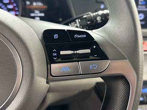 Used 2023 Hyundai Elantra SEL image 36