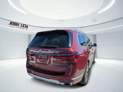 Used 2025 BMW X7 xDrive40i image 3