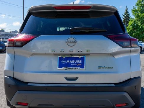 Used 2022 Nissan Rogue SV image 7