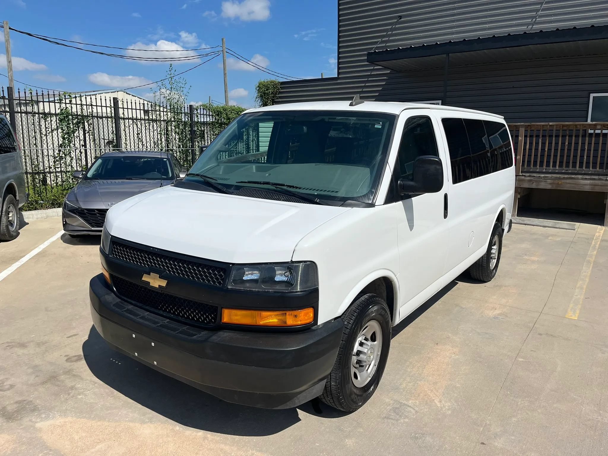 Used 2020 Chevrolet Express 2500 LS w/ Driver Convenience Package RWD image 2