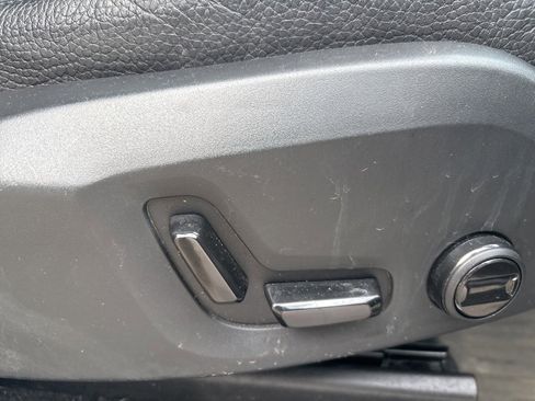 Certified 2023 Volvo XC90 B6 Core w/ Climate Package image 37