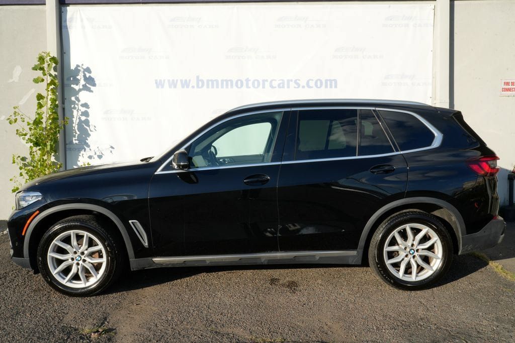 Used 2023 BMW X5 xDrive40i w/ Premium Package AWD/4WD image 8