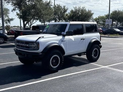 Used 2024 Ford Bronco Big Bend w/ Sasquatch Package AWD/4WD image 8