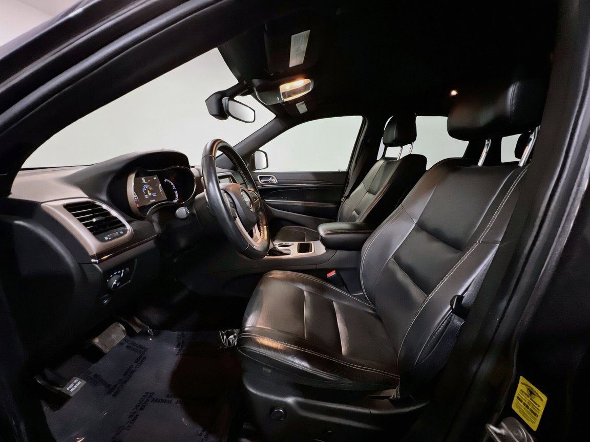 Used 2017 Jeep Grand Cherokee Limited RWD image 14