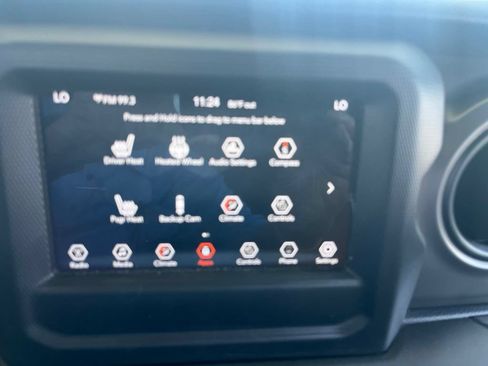 Used 2022 Jeep Wrangler Sport AWD/4WD image 15
