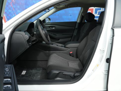 New 2025 Honda Accord LX image 16