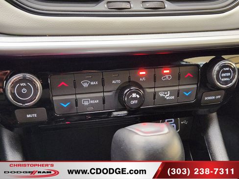 Used 2025 Jeep Compass Limited AWD/4WD image 13