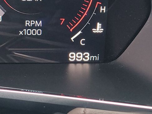 Used 2026 GMC Canyon Denali image 17