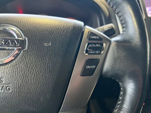 Used 2013 Nissan Armada Platinum image 31
