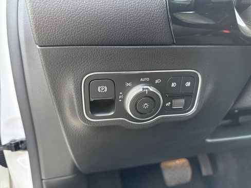 Certified 2023 Mercedes-Benz GLA 250 image 39