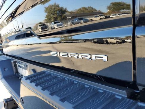 New 2026 GMC Sierra 1500 Denali w/ Denali Reserve Package AWD/4WD image 8