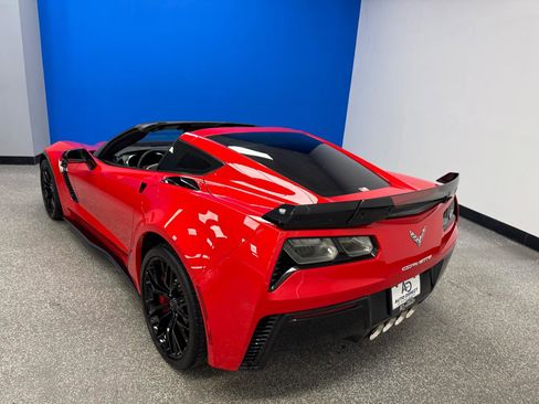 Used 2016 Chevrolet Corvette Z06 w/ 3LZ Preferred Equipment Group RWD image 12