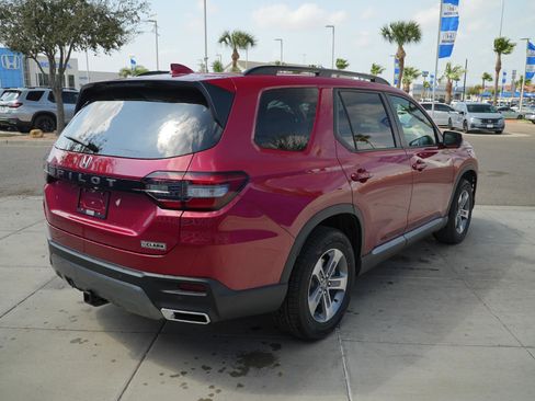 New 2026 Honda Pilot EX-L image 5