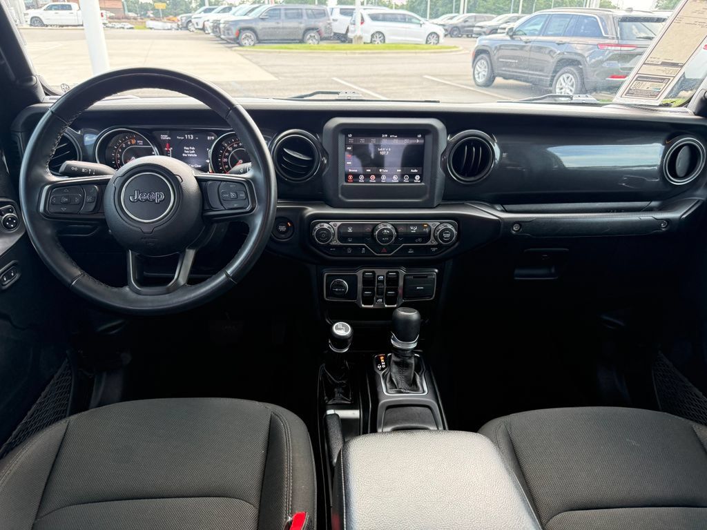 Used 2022 Jeep Gladiator Sport AWD/4WD image 7