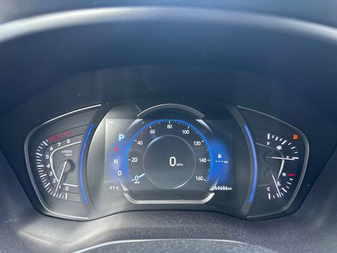 Used 2020 Hyundai Santa Fe Limited FWD image 13