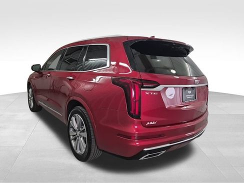 Certified 2025 Cadillac XT6 Premium Luxury image 8