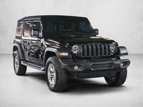 Used 2024 Jeep Wrangler Sport S image 3