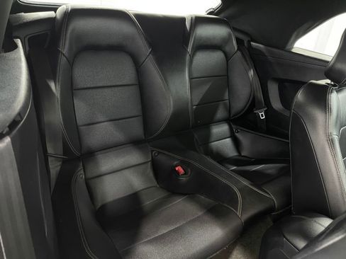 Used 2018 Ford Mustang Premium image 30